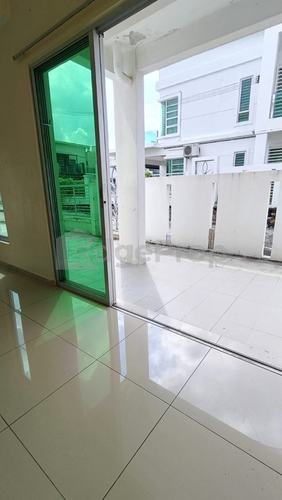 Alconix @ Hijayu 3D @ Sendayan Double Story Superlink For Sale End Lot with extra land , Negeri Sembilan, Seremban