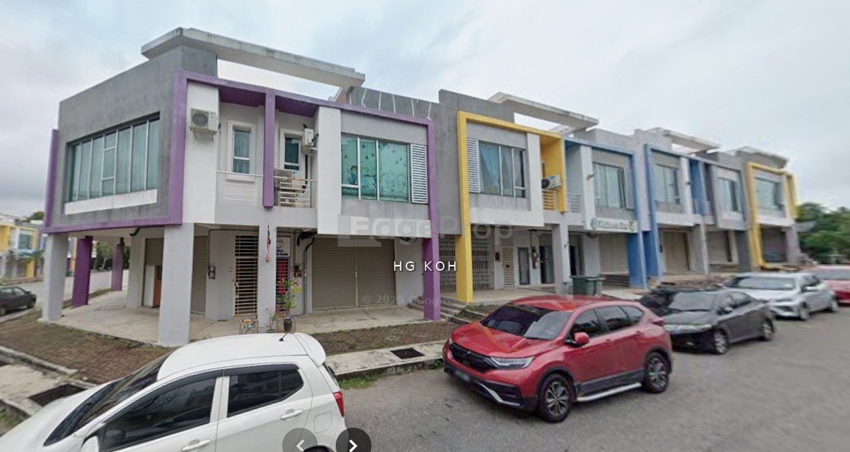 2 storey Shop Pusat Perniagaan Putra Sentosa, Bukit Baru