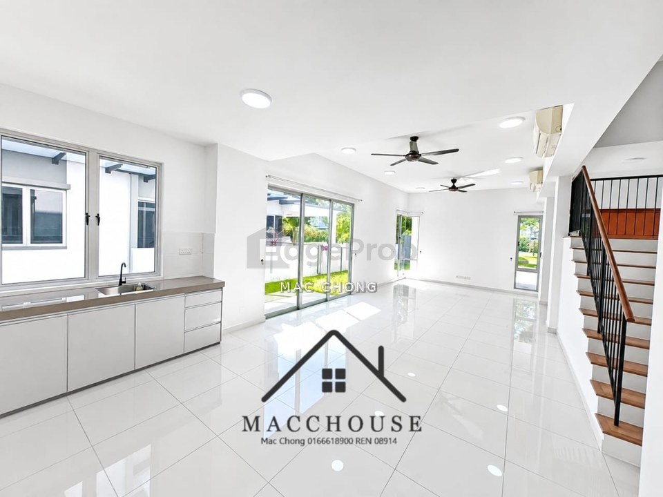 Parkfield Residences, Tropicana Heights, Kajang, Selangor 3 Storey Semi D Cluster House Facing Playground, Selangor, Kajang