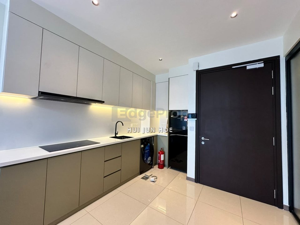 Jesselton Twin Tower l Nice Unit l Furnished l HQE l KPJ l Damai, Sabah, Kota Kinabalu
