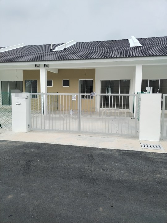 Rumah sewa taman kulim Utama fasa 3. Rumah baru
