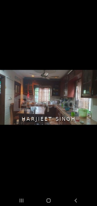 SHAH ALAM, SEKSYEN 13, PRICE REDUCED !! FULLY EXTENDED & RENOVATED 2 STOREY CORNER, BUILTINS. NEAR LRT, SCHOOL, SURAU, HIGHWAYS. RM 855K. 019-26664083, Selangor, Shah Alam