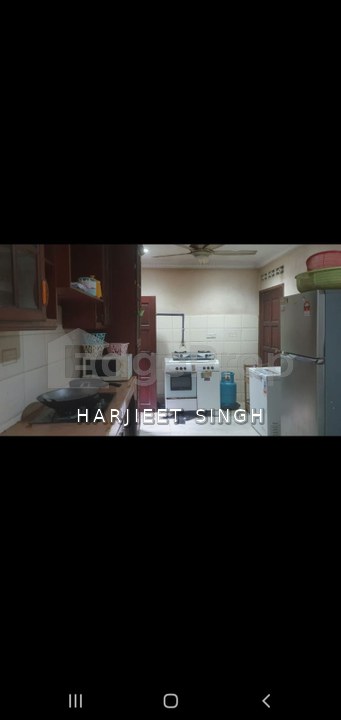 SHAH ALAM, SEKSYEN 13, PRICE REDUCED !! FULLY EXTENDED & RENOVATED 2 STOREY CORNER, BUILTINS. NEAR LRT, SCHOOL, SURAU, HIGHWAYS. RM 855K. 019-26664083, Selangor, Shah Alam