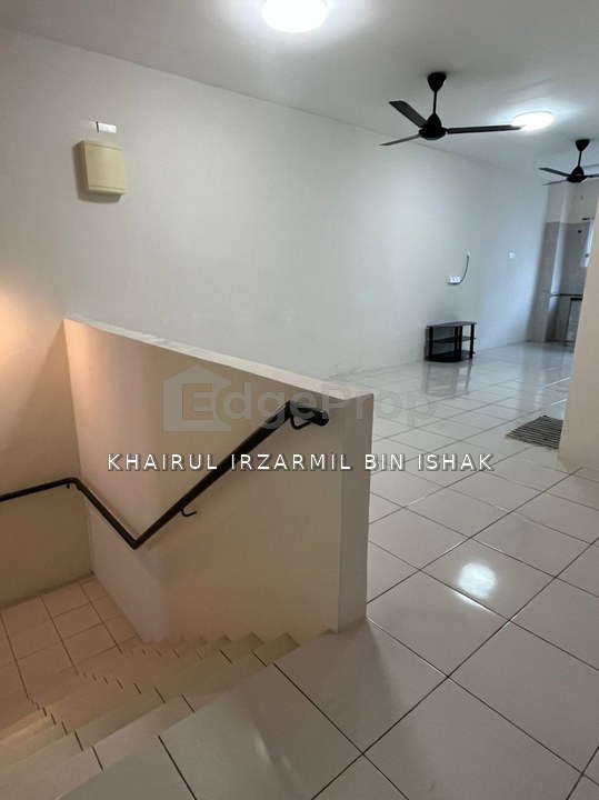 FACING OPEN URGENT, Townhouse Kita Bayu, Cybersouth, Dengkil, For Rent, Selangor, Dengkil