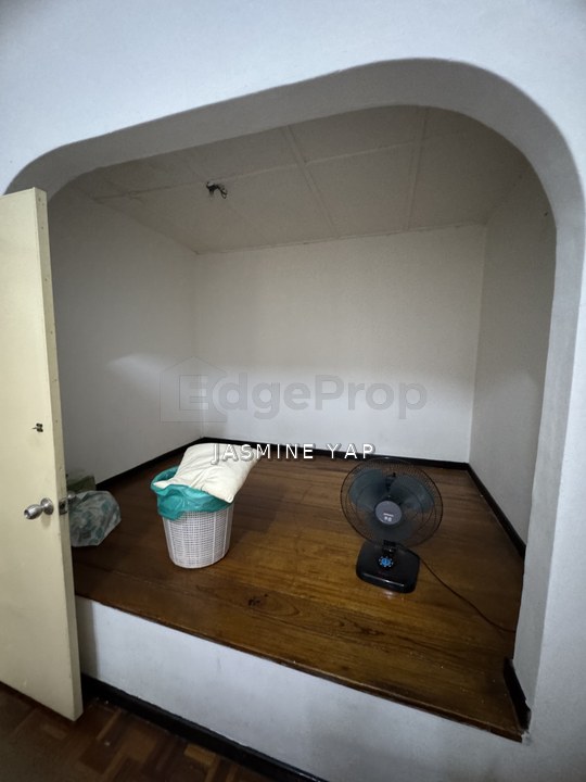 2.5 Storey Landed House WELL KEPT FULLY EXTENDED in Ampang Selangor, Selangor, Ampang
