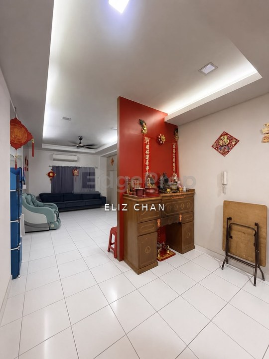 First Residence (Residensi Unggul)