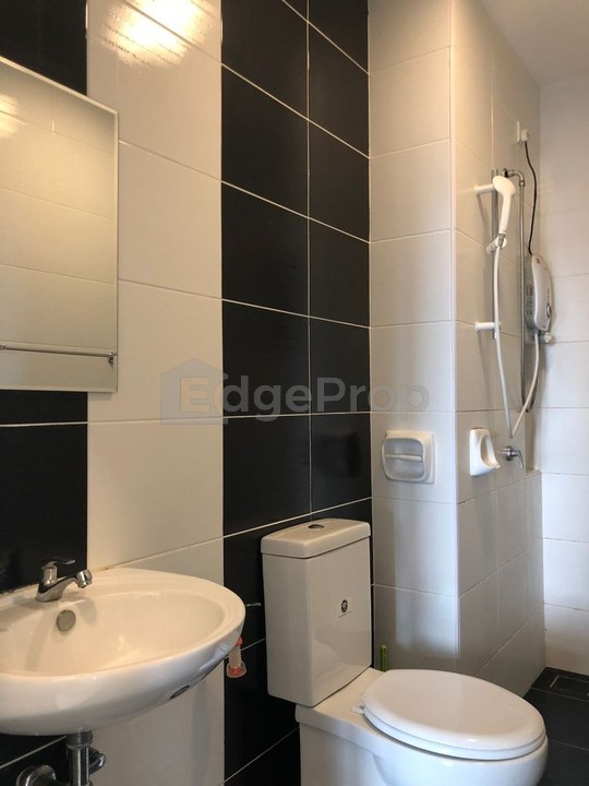 SKY VIEW APARTMENT TAMAN BUKIT INDAH ISKANDAR PUTERI SKUDAI, Johor, Bukit Indah