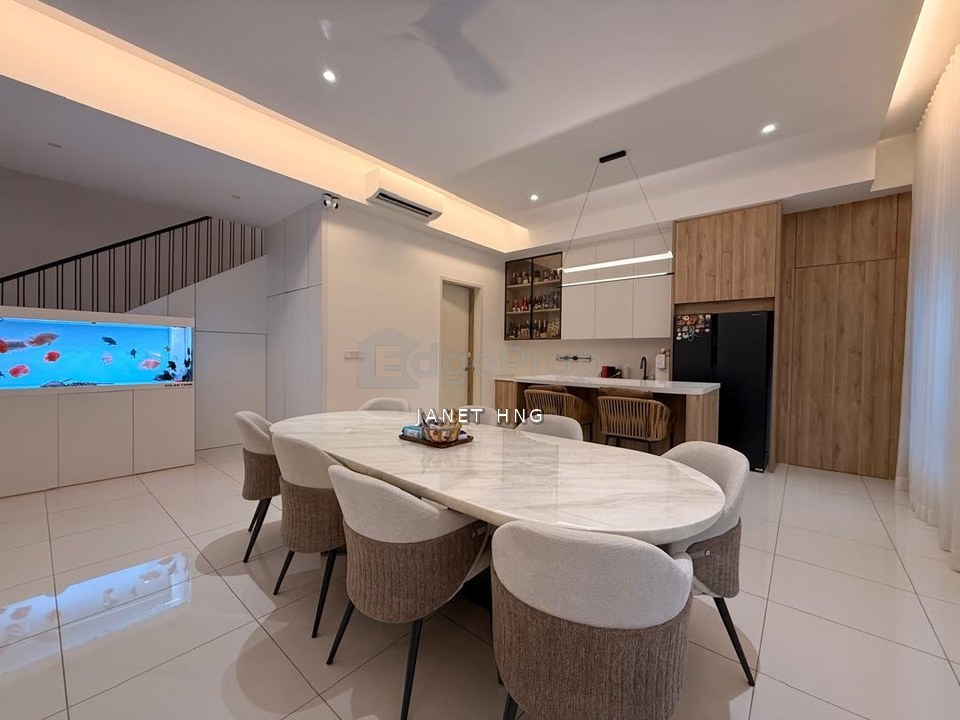 Fully Furnished 2 Storey Park Villa for Sale, Selangor, Telok Panglima Garang
