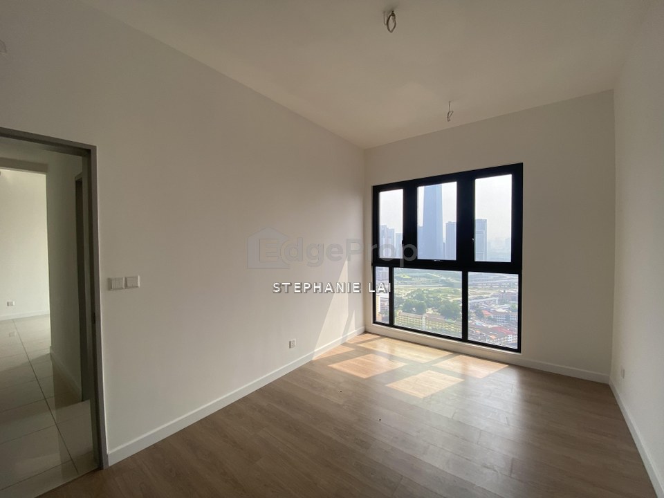 Skyline KL for Sale. TRX View. Mid Floor., Kuala Lumpur, Pudu