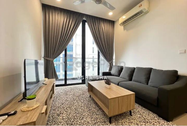 D'Pristine Medini