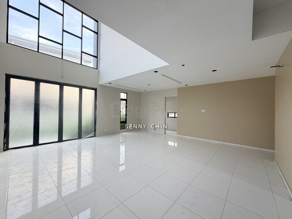 Bandar Mahkota Cheras 3 Storey Brand New Bungalow For Sale