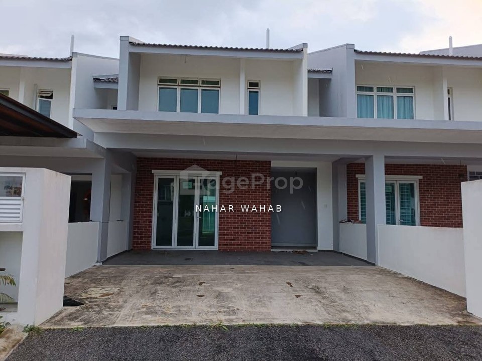 BUKIT PELALI RUMAH TERES DUA TINGKAT PENGERANG