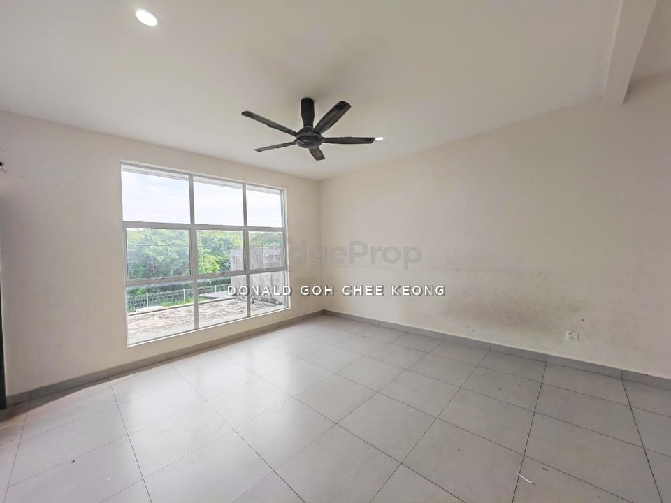 Bandar Baru Sri Klebang @ Pine Park, Gated & Guarded, Freehold, Facing South, Double Storey Terrace House For Sale , Perak, Chemor