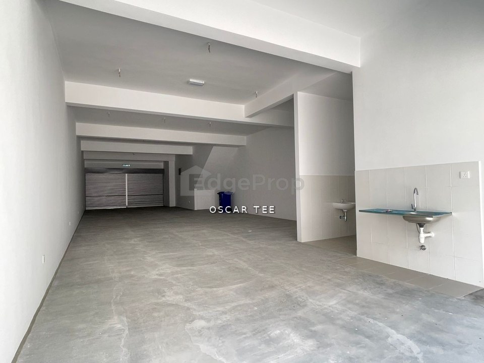 Temu Business Centre, City of Elmina