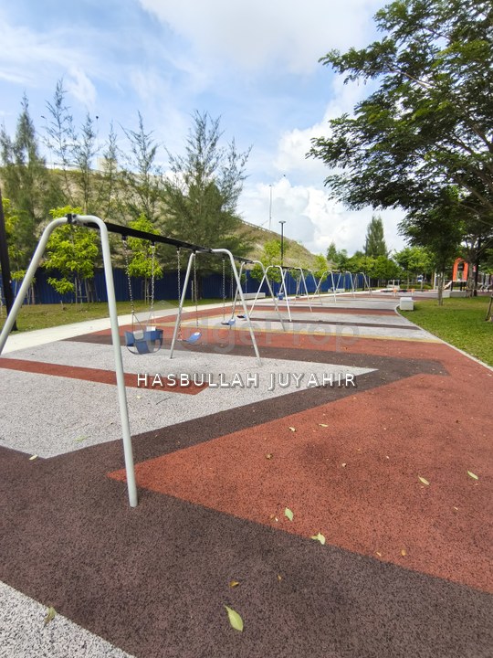 SEMI FURNISHED DOUBLE STOREY, M SENYUMIA, BANDAR BARU SALAK TINGGI, SELANGOR, Selangor, Sepang