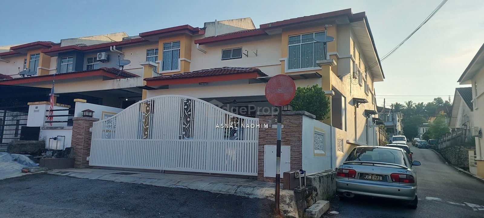 2 Storey Terrace Endlot Taman Mawar Fasa 2 Bandar Baru Salak Tinggi, Selangor, Sepang