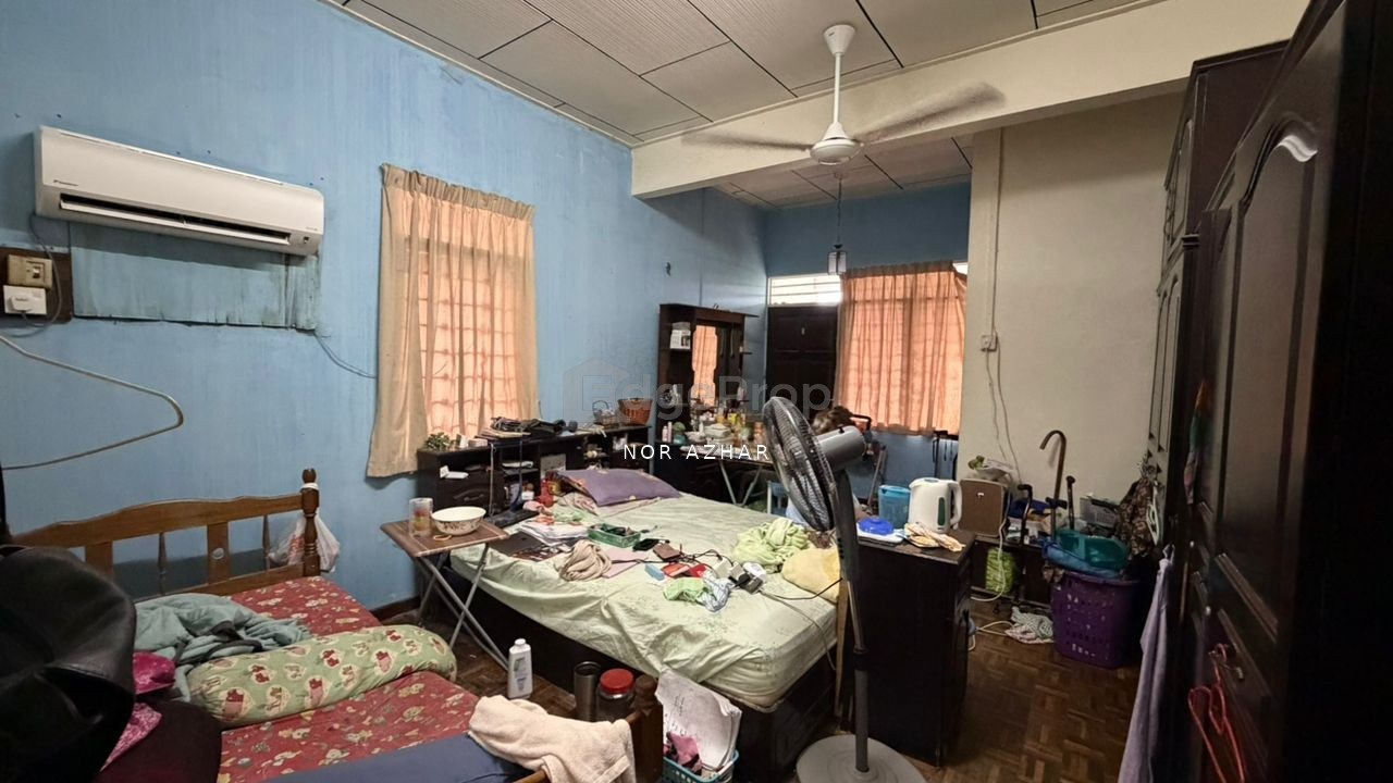 2 storey Semi D Intermediate Jalan Haji Busu Batu Buruk Kuala Terengganu RM 750 000 serious nego, Terengganu, Kuala Terengganu