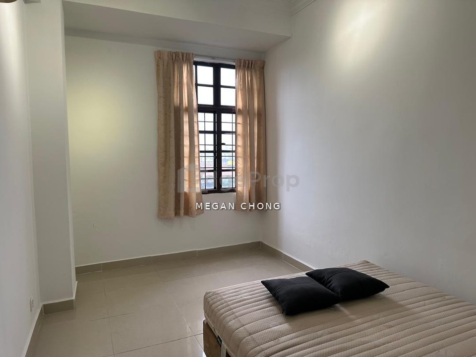 Spacious Putra Indah Condominium Seri Kembangan With Prime MRT Access , Selangor, Seri Kembangan
