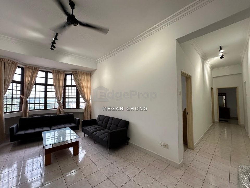Spacious Putra Indah Condominium Seri Kembangan With Prime MRT Access 
