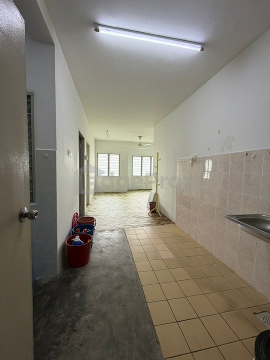Laman Damai (Li Garden Apartment)