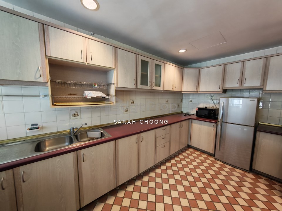 Fahrenheit 88 Condominium