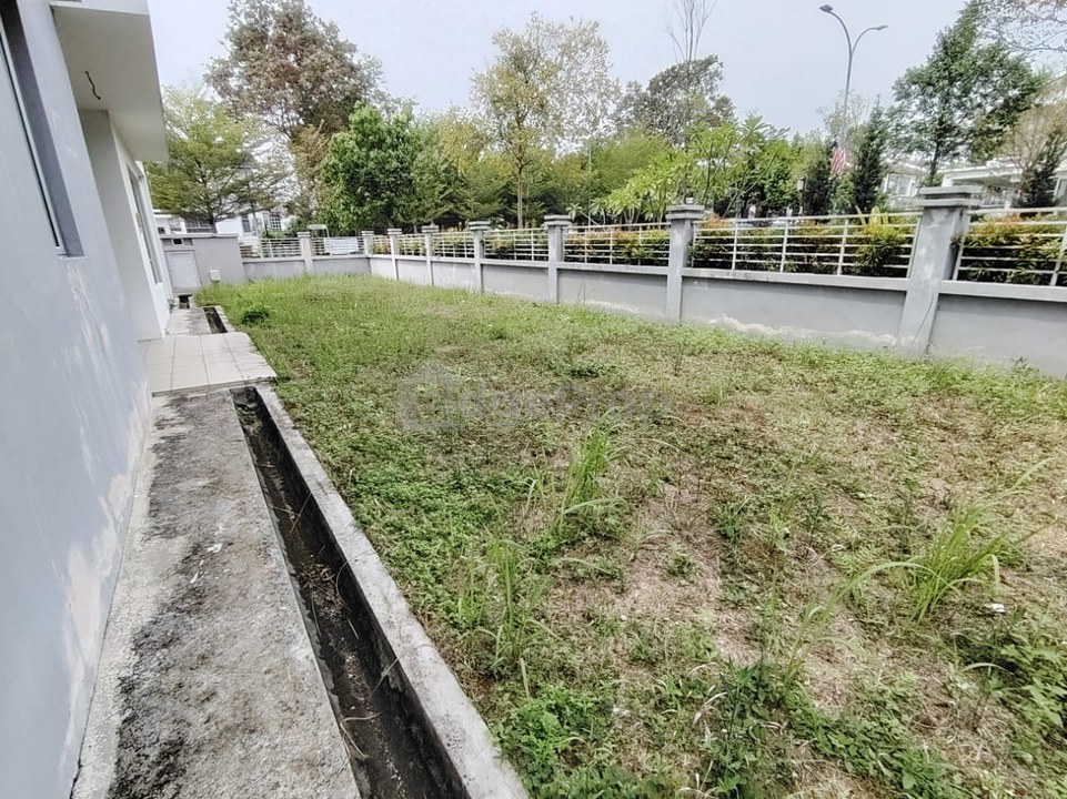 CHEAP Corner lot 2 storey terrace at Fairfield Tropicana Heights kajang 