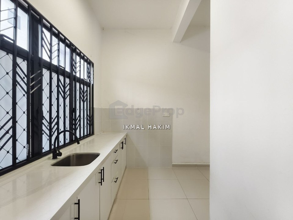 Rumah Sewa Myra Saujana Nearby Putrajaya 2 Sty Superlink House Ensuite Bathrooms, Selangor, Dengkil