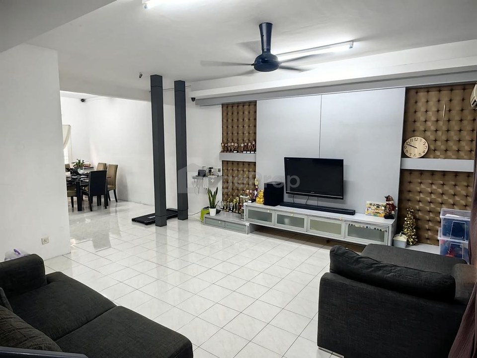 Double Storey House Renovated Good condition Setia impian Setia Alam