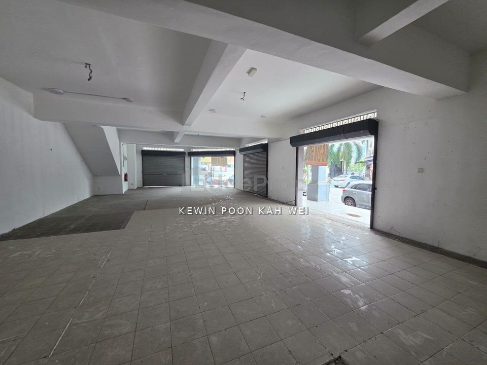 Salak Perdana Business Park