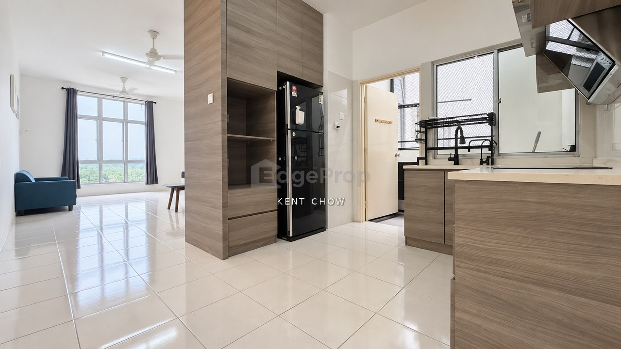 CASA RESIDENCES, CHEMOR