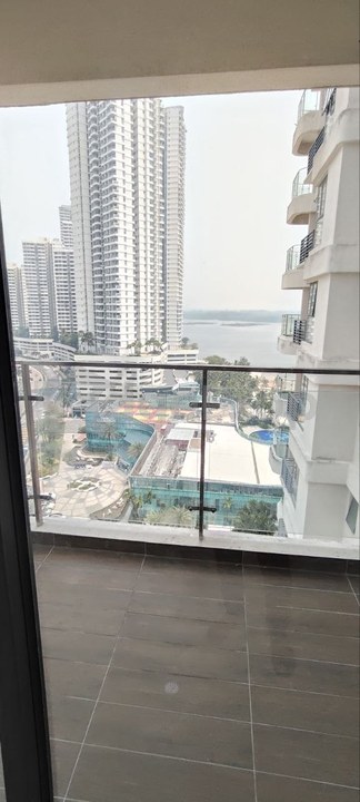 Royal Strand @ Country Garden Danga Bay