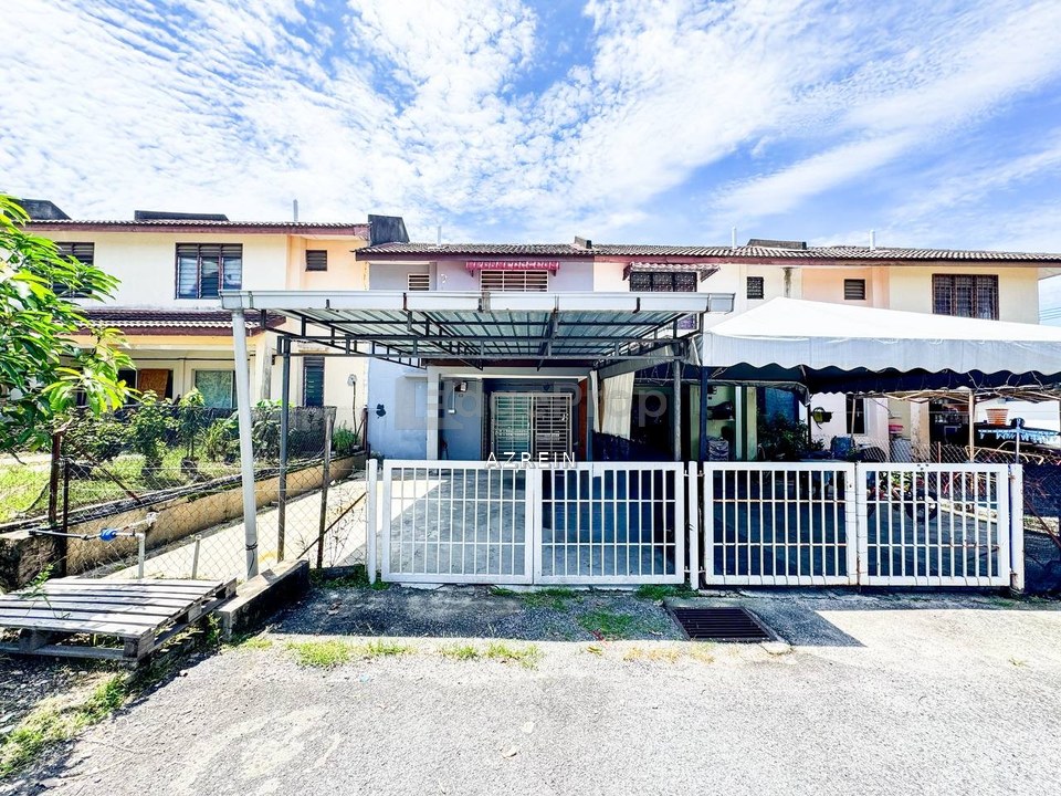 Extra land backyard. 2-Storey Terrace. Kemboja, Bukit Sentosa, Selangor, Rawang