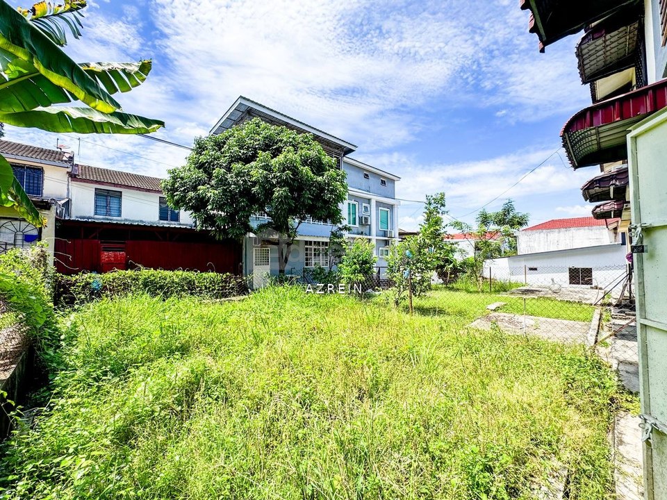 Extra land backyard. 2-Storey Terrace. Kemboja, Bukit Sentosa, Selangor, Rawang