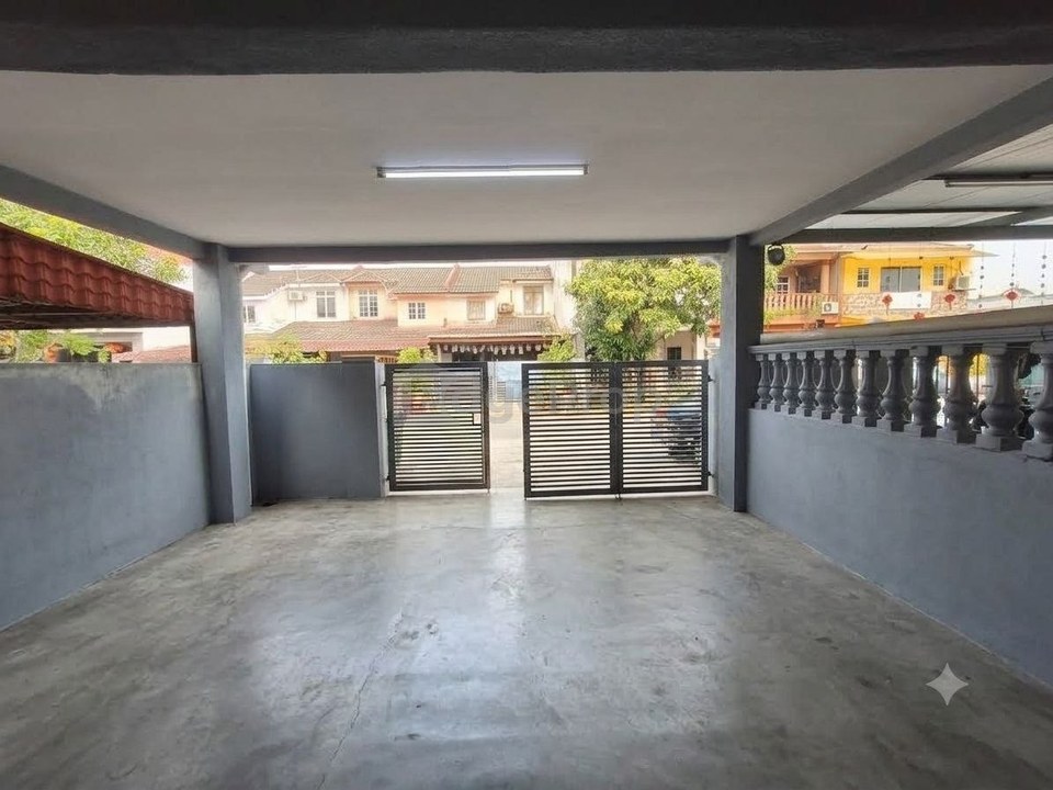 Double storey Taman Puchong Perdana, Selangor, Puchong
