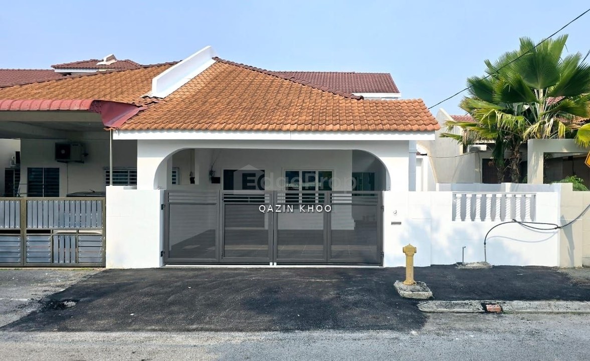 Panorama Lapangan Perdana (Near Botani) Single Storey Terrace Intermediate Corner