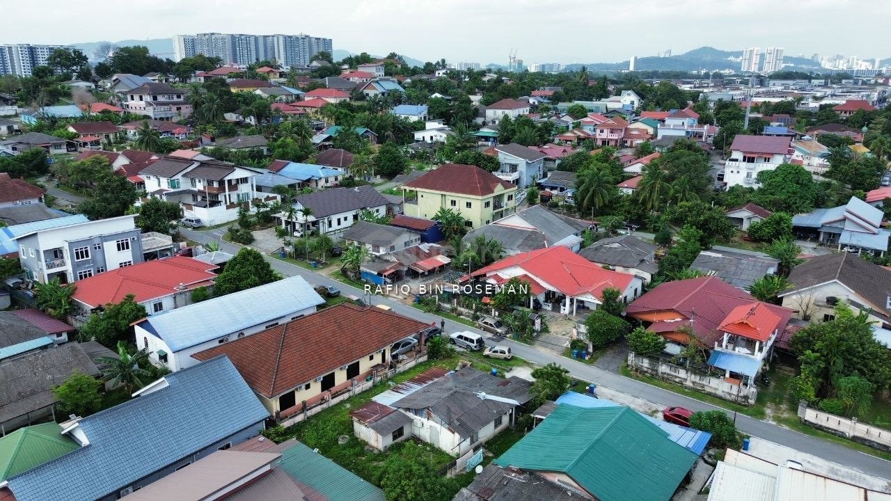 Single Storey House Kampung Melayu Subang Tambahan, Selangor, Subang