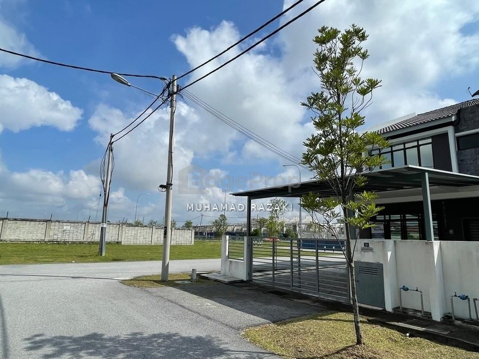 Tresna Teruntum Saujana Perdana, Sg Buloh, END LOT Double Storey Terrace House For Sale. Fully Furnished!, Selangor, Sungai Buloh